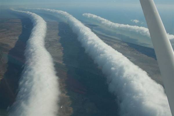 Morning_Glory_Clouds.jpg